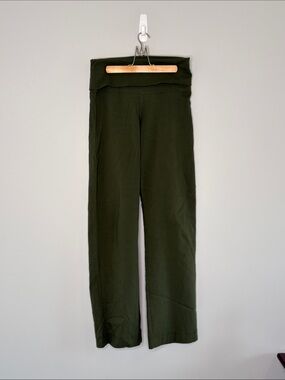 Sabrina Butterfly Women’s Straight Leg Fold-Over Waist Pants — Olive Green S